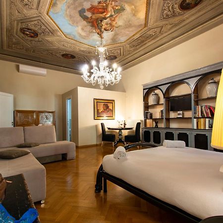 N4U Guest House Флоренция Экстерьер фото