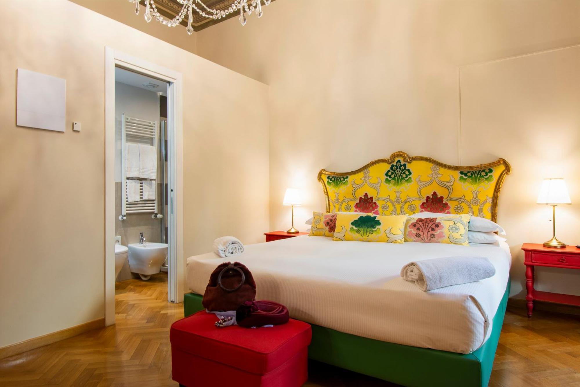 N4U Guest House Флоренция Экстерьер фото