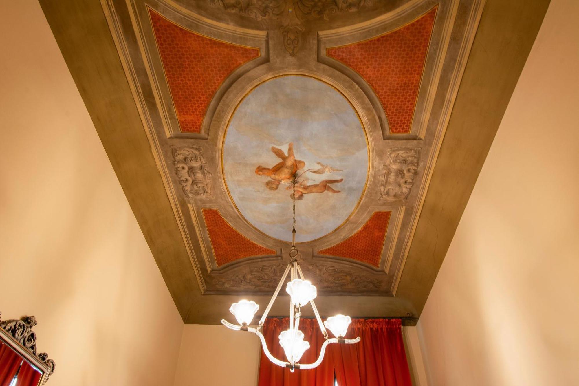 N4U Guest House Флоренция Экстерьер фото
