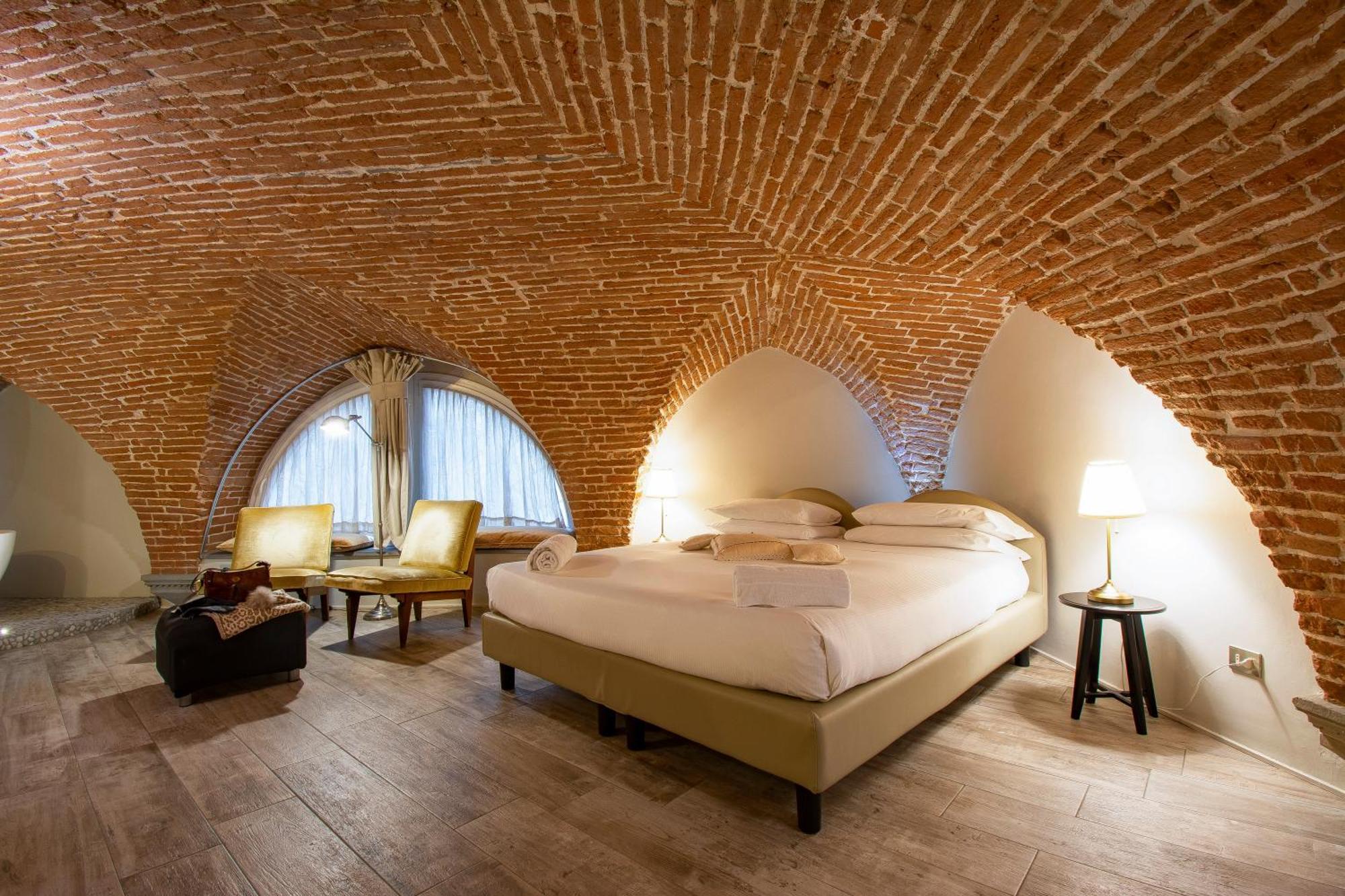 N4U Guest House Флоренция Экстерьер фото