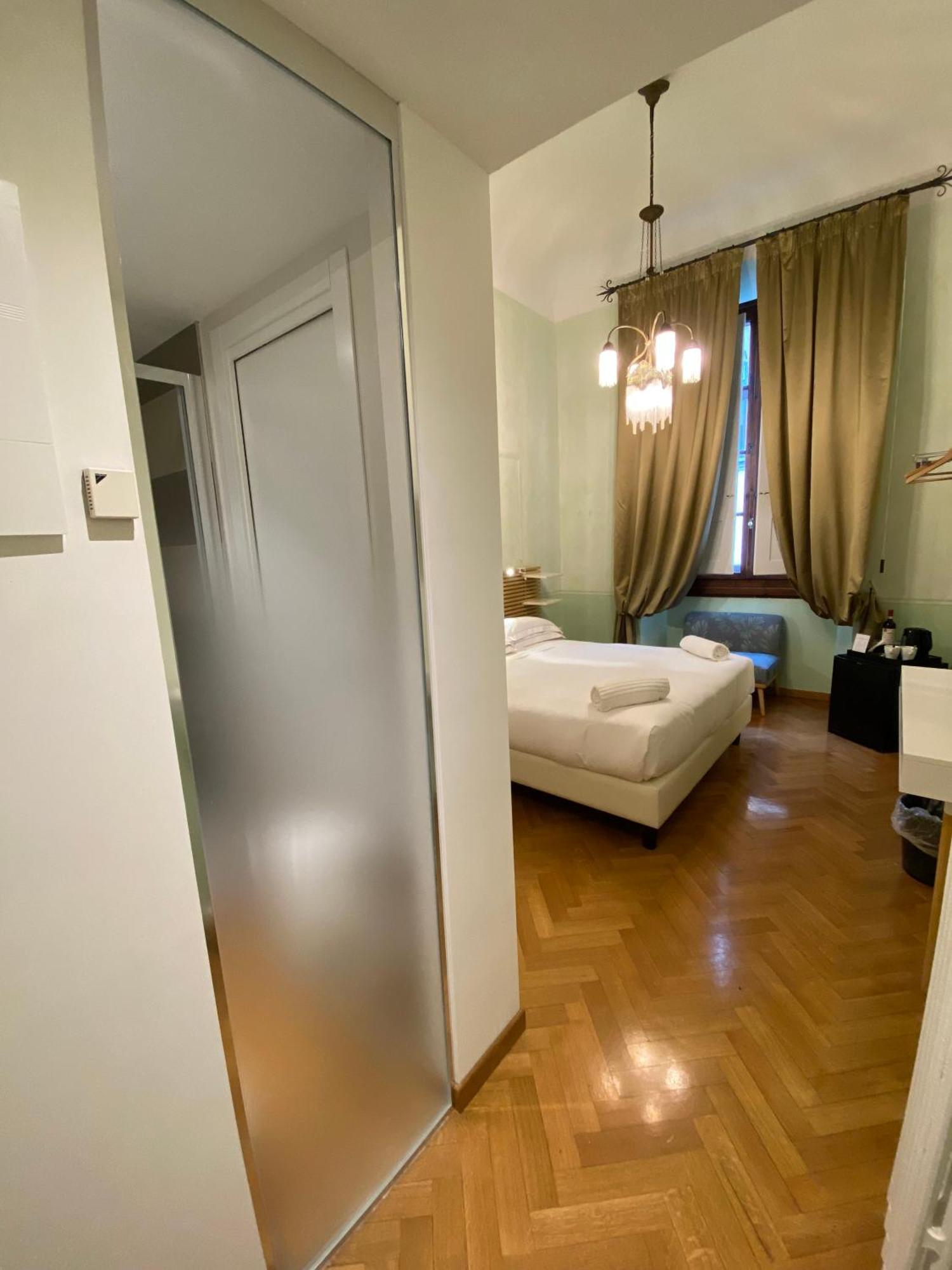 N4U Guest House Флоренция Экстерьер фото
